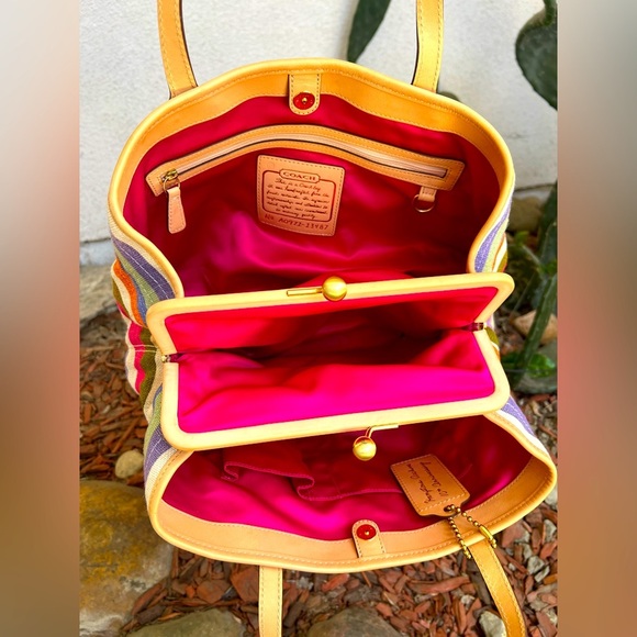 EUC 💐COACH 13847 💐LIMITED EDITION 10TH ANNIVERSARY  HAMPTON ARCHIVE RAINBOW TOTE - Picture 5 of 7